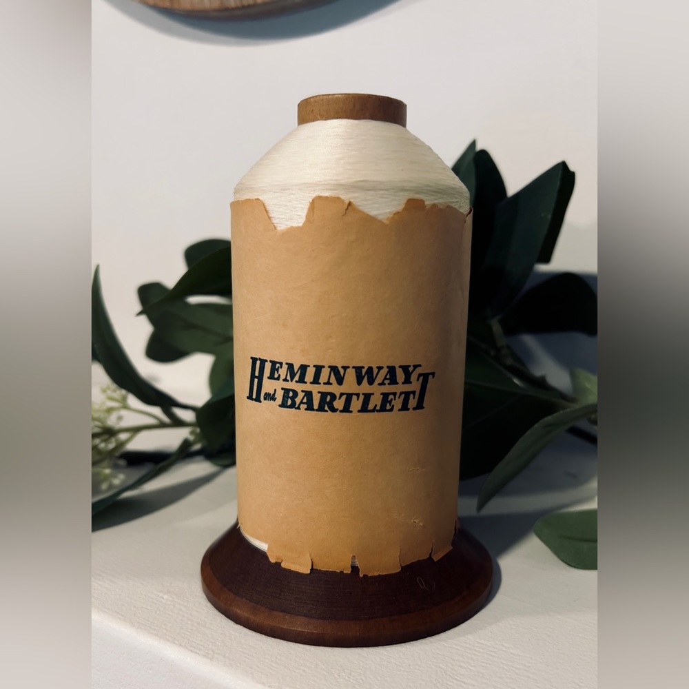 Vintage Heminway & Bartlett 500 Avenue New York City Ivory Nylon Cone Thread New